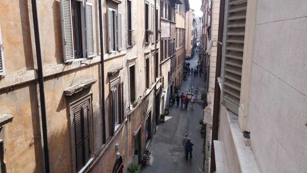 Vetrina Holidays Apartment Navona Roma Cameră foto