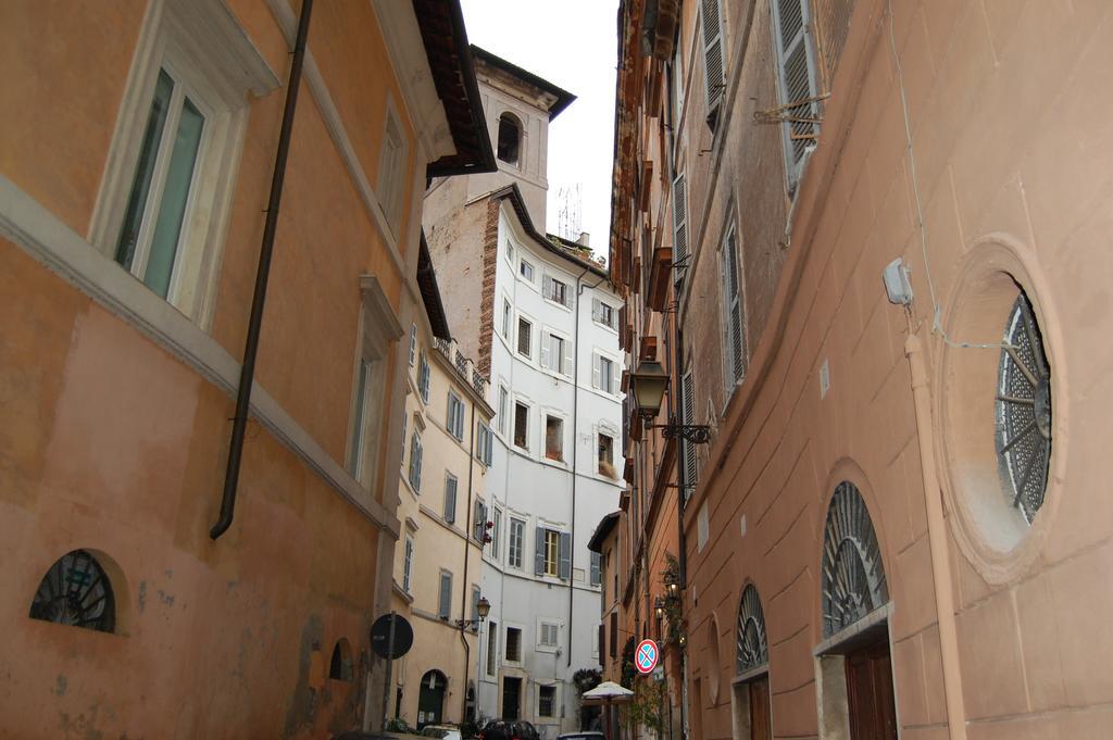 Vetrina Holidays Apartment Navona Roma Exterior foto